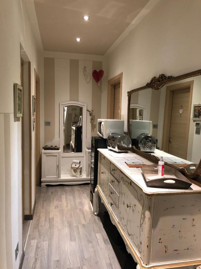 Rooms Giulietta E Romeo เวโรนา ภายนอก รูปภาพ