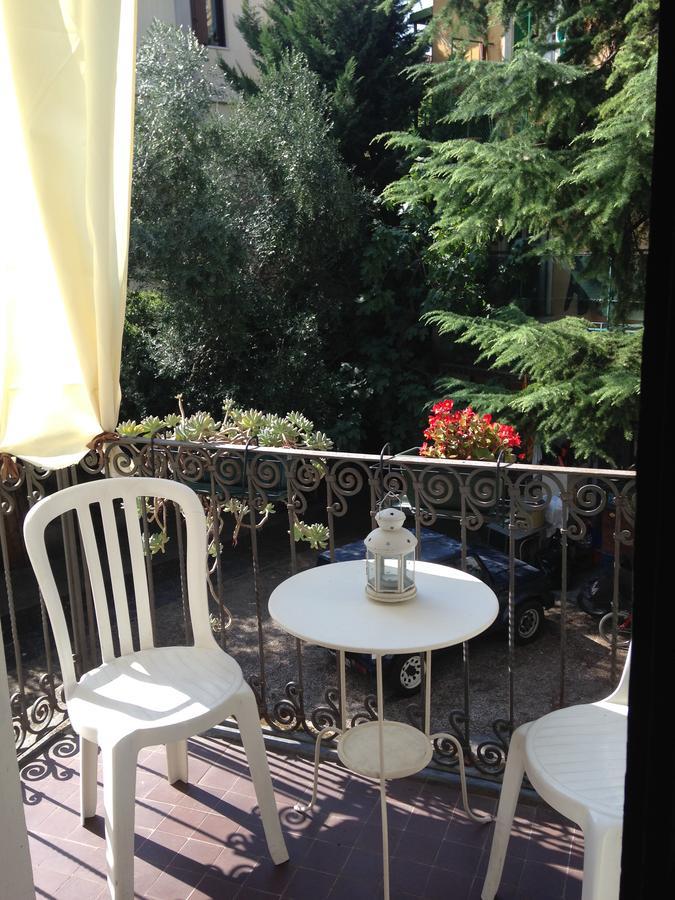 Rooms Giulietta E Romeo เวโรนา ภายนอก รูปภาพ